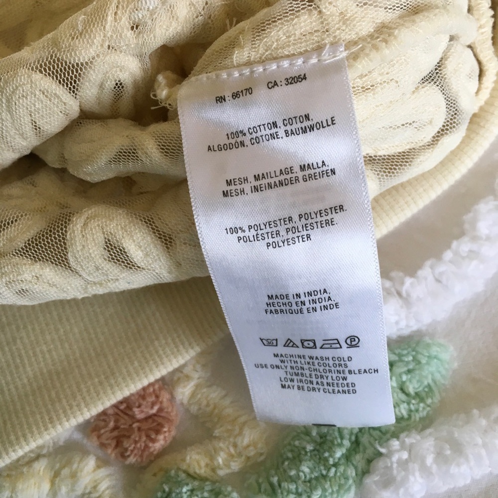 Akemi & Kin Pullover Sweater - Picture 10 of 11